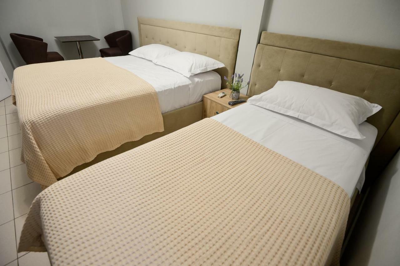 Hotel Niku Тирана Экстерьер фото
