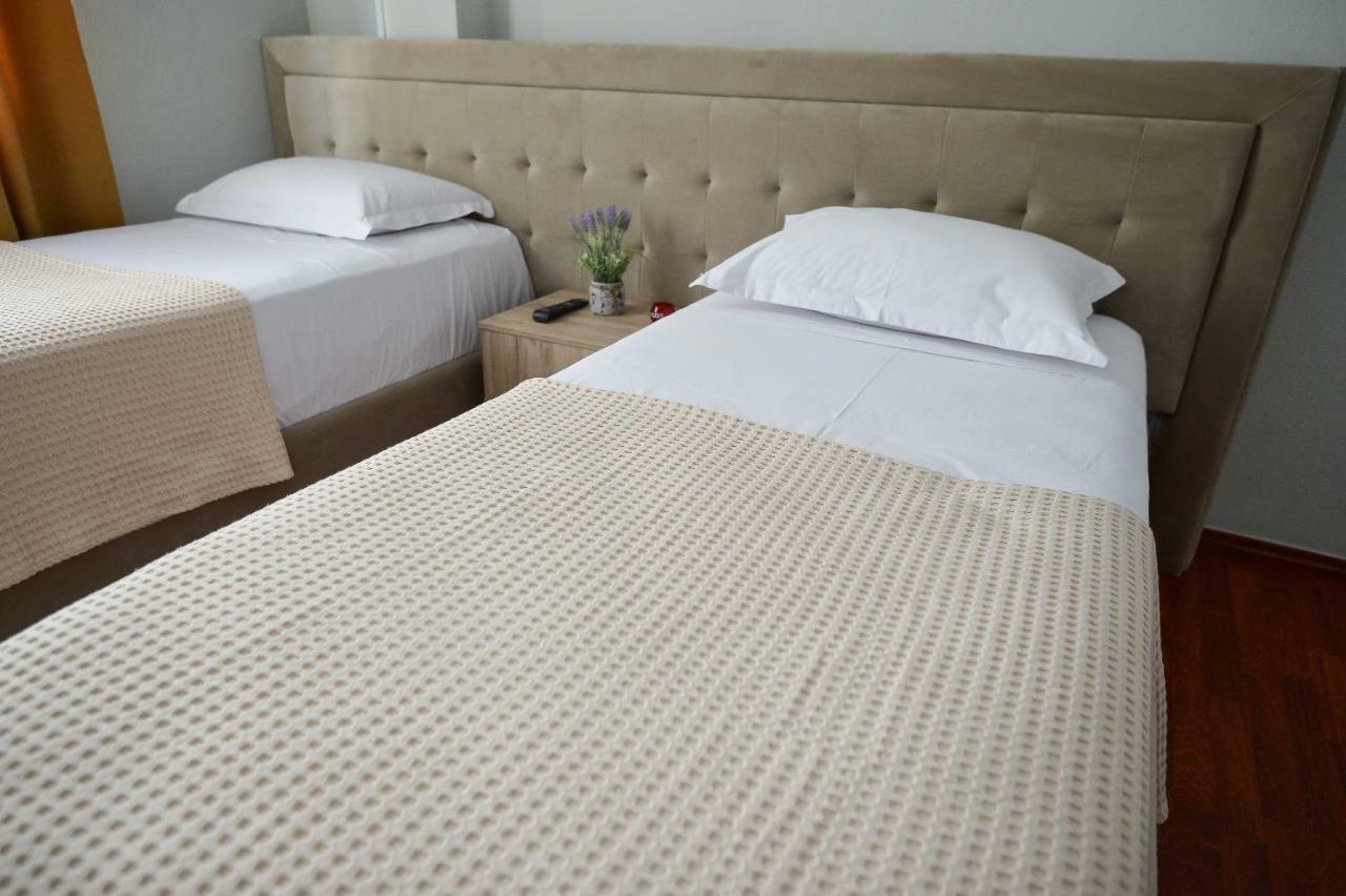 Hotel Niku Тирана Экстерьер фото